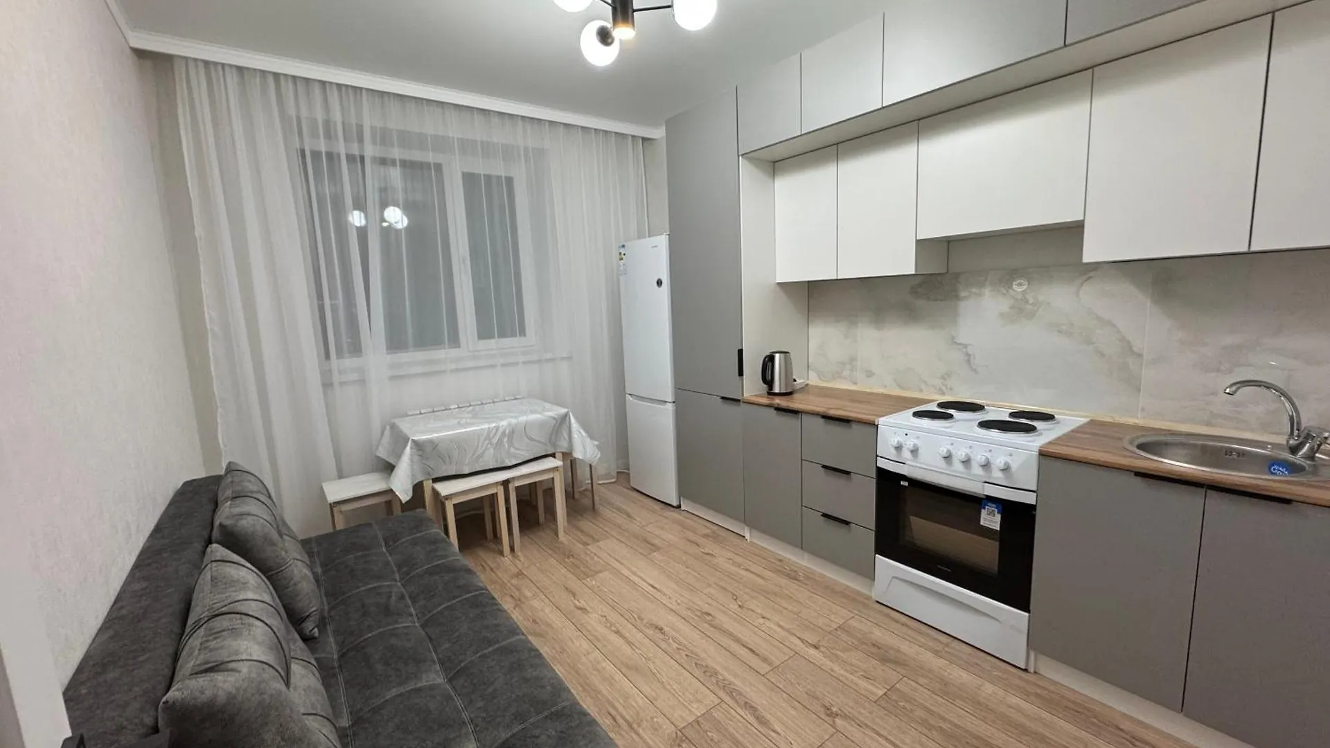 New 1-Room Apartment Nur-Sultan   Nur-Sultan (Astana)